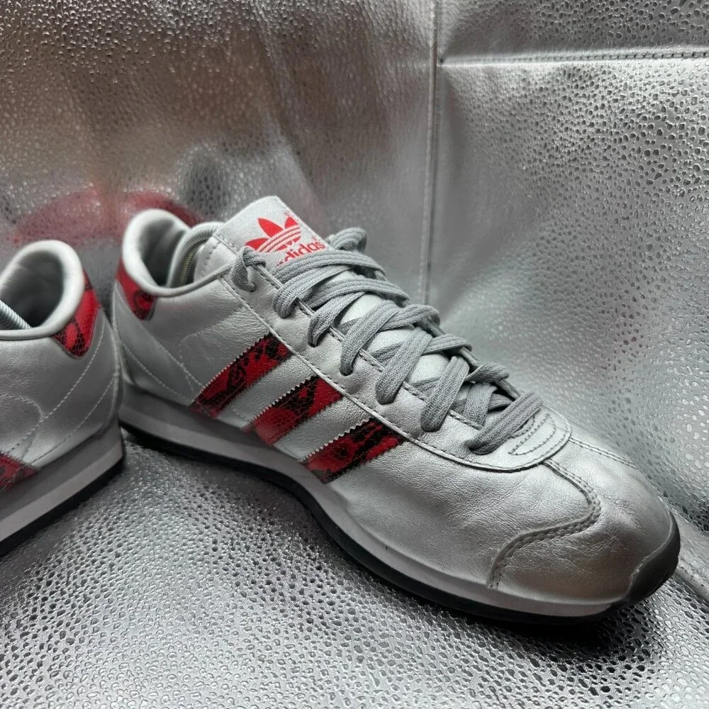 Size 10.5 Adidas Originals Mens‎ Silver Red Snake Athletic Sneakers JP7088